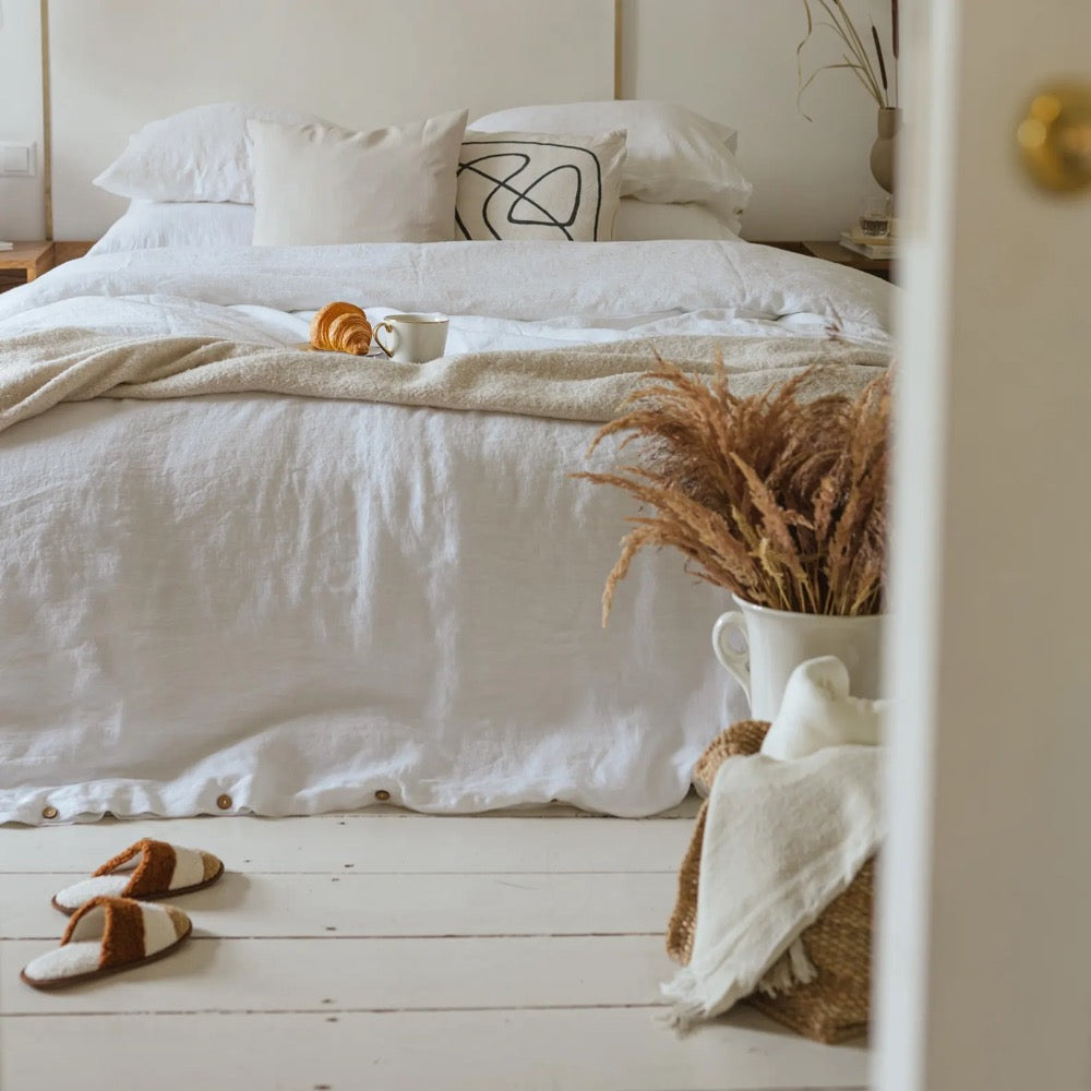 White linen pillowcase, 100% linen pillow cover with envelope closure in standard, square, queen, king & custom sizes, linen throw cover